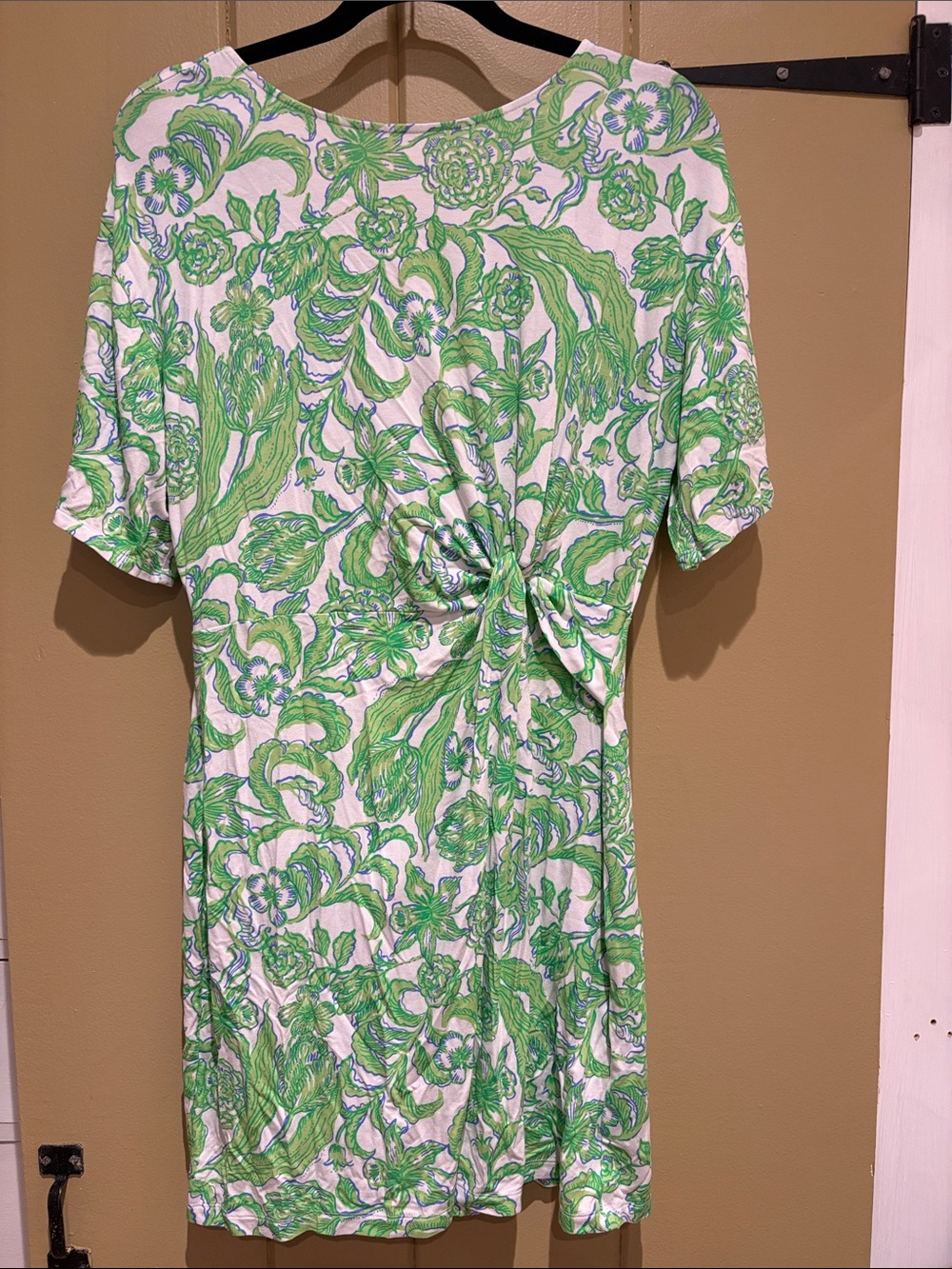 Lilly Pulitzer Medium Green Floral Twist-Front Women's Dress.